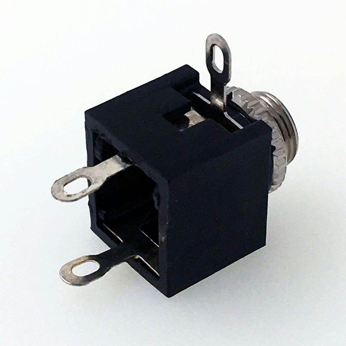 3.5mm Stereo Chassis Socket
