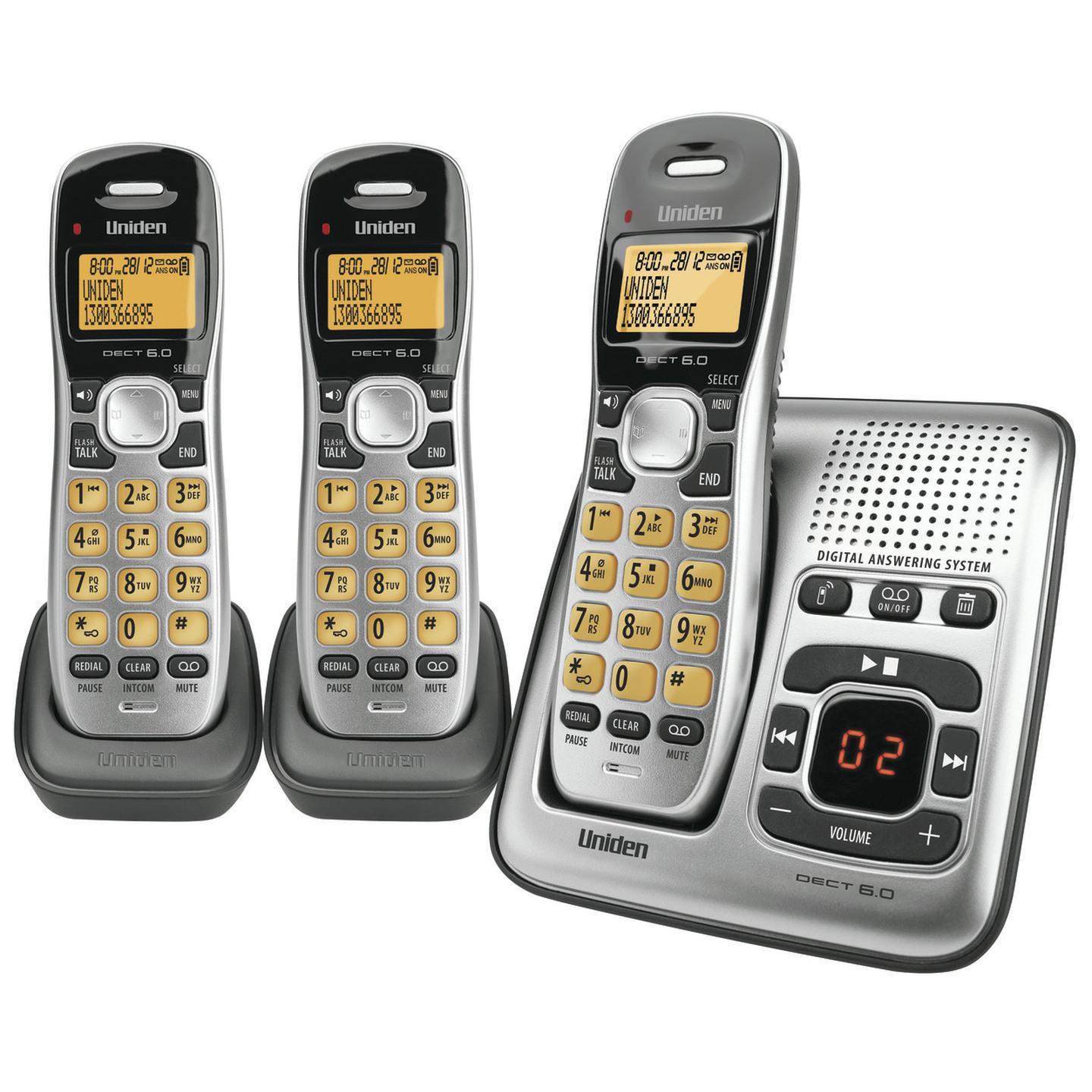 Uniden 3 Handset Cordless Telephone with Answering Machine