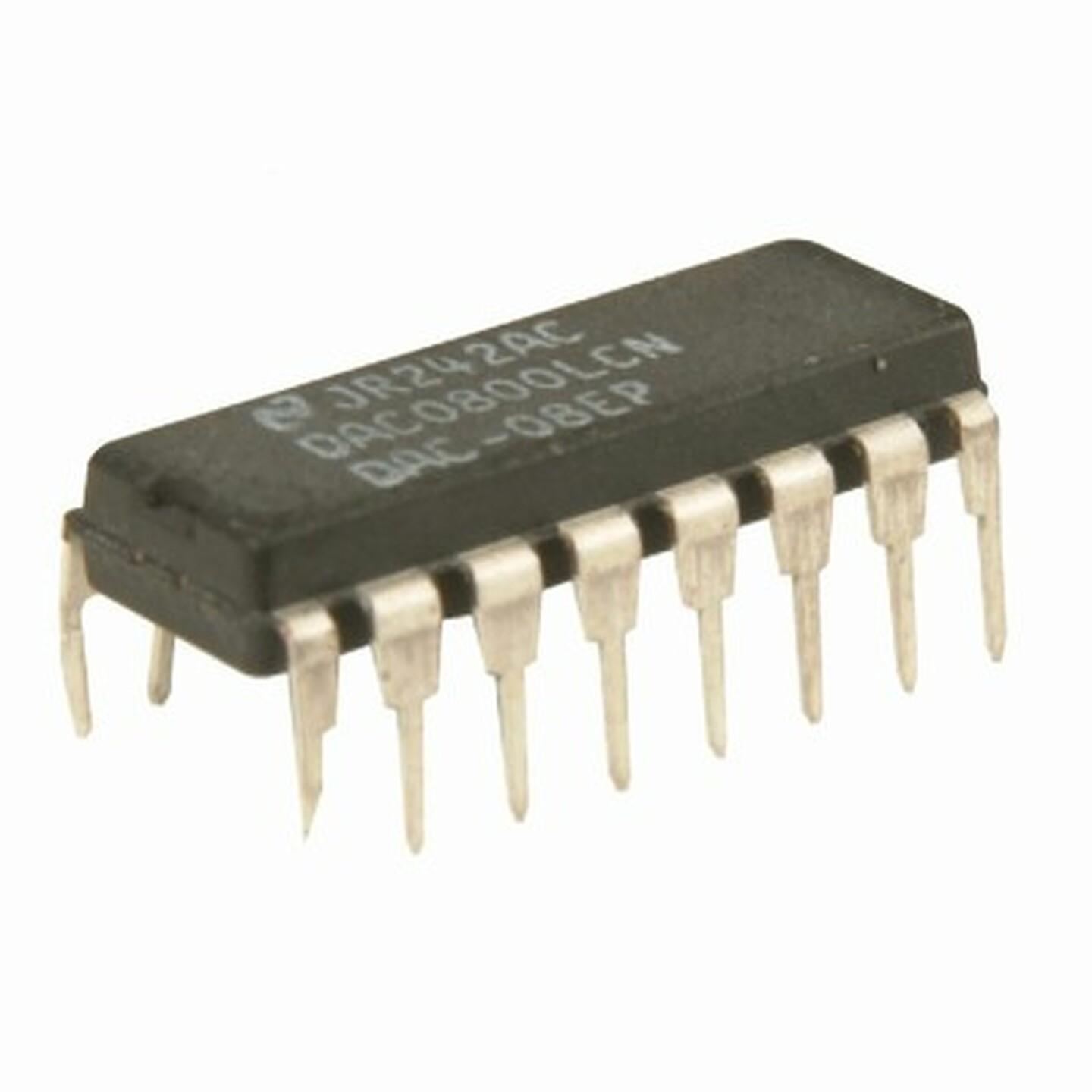 MAX497E Quad Video Amplifier IC